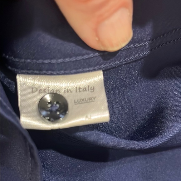 Lot of 2 Casual Button Down Performance Material Shirts Black and Blue, NWOT - Picture 4 of 8